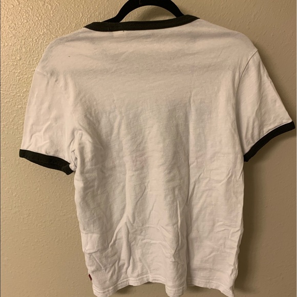 Levi’s tee - Picture 2 of 3